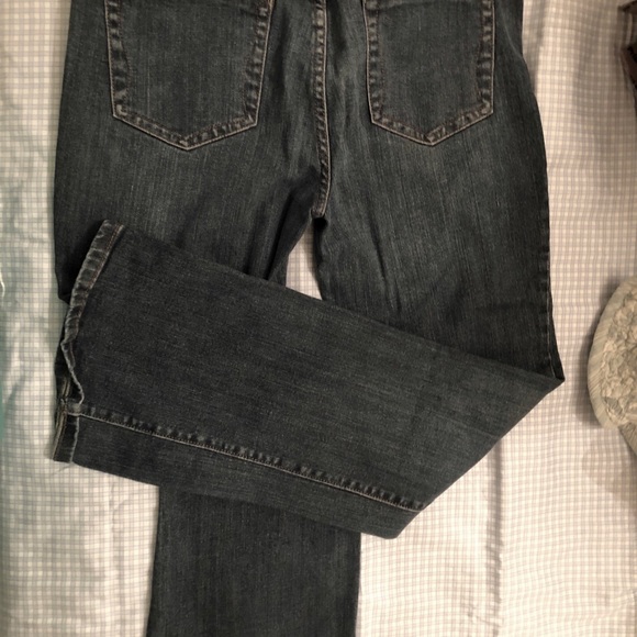 Capris - Picture 3 of 5